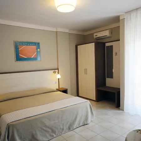 Primavera Hotel 3*