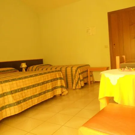 Primavera Hotel