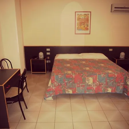 Primavera Hotel 3*